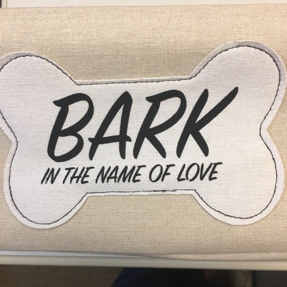 4X Posh Party Host Pick 🎉NWOT Bark in the Name of Love Tan Basket - Picture 4 of 8